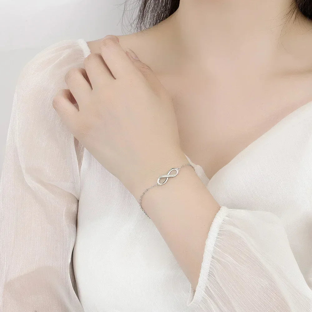 8-Inch Bracelet with 8 figure Design with Diamond Set Zircon