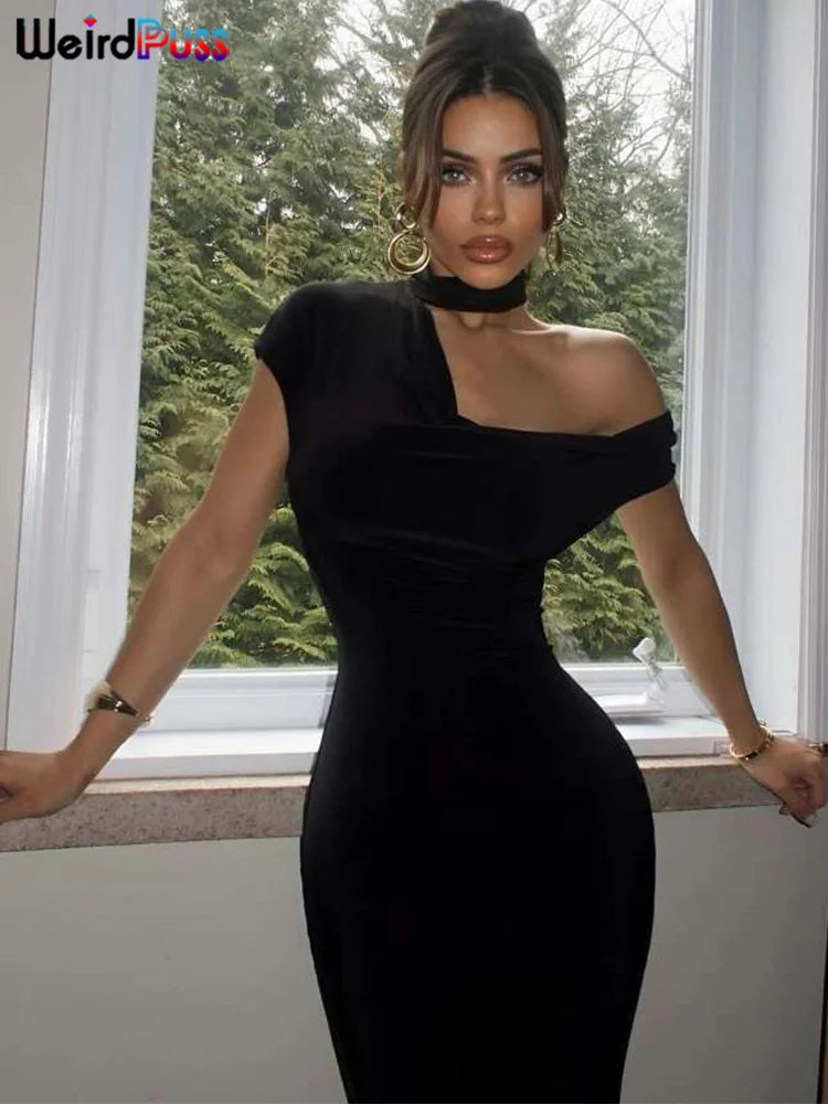 Weird Puss Incline Shoulder Dress Woman