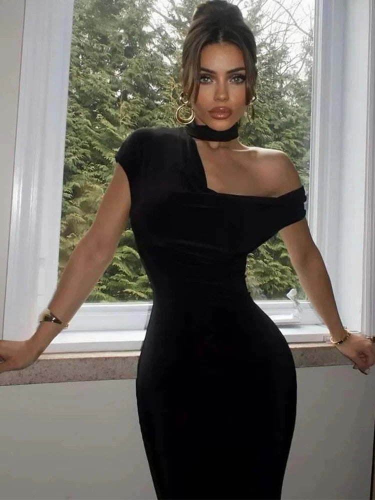 Weird Puss Incline Shoulder Dress Woman