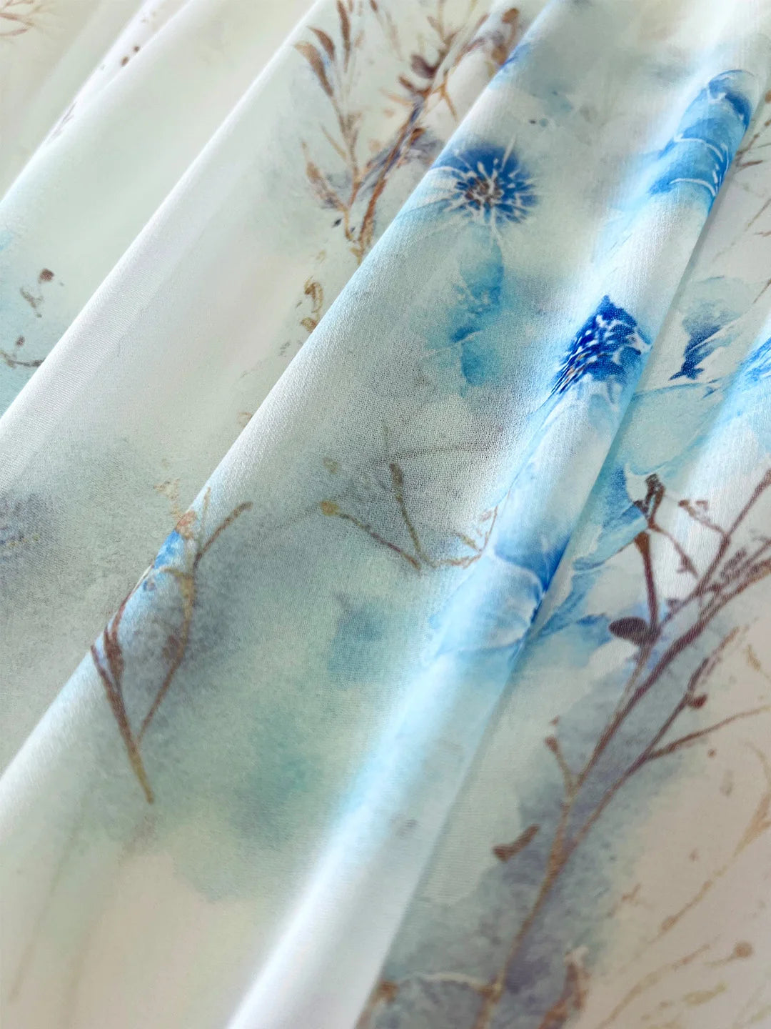 Blue Long Sleeve V-Neck Floral Print Maxi Dresses