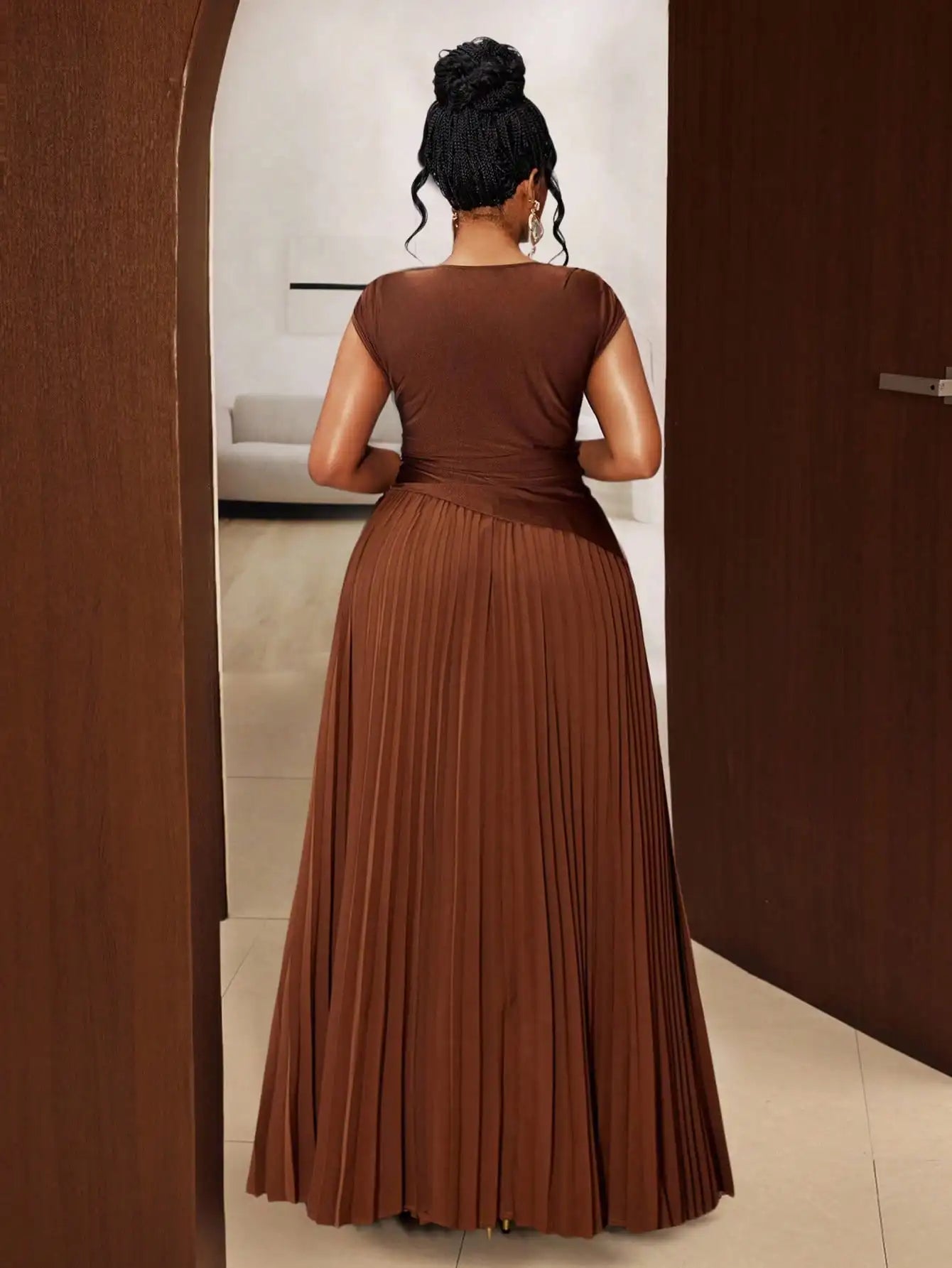 Plus Size Elegant Brown Pleated Maxi Dress